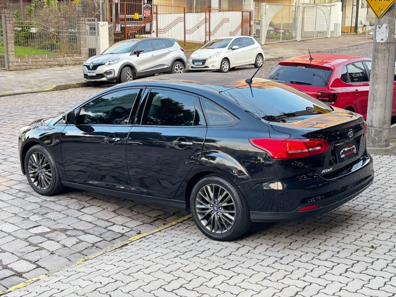 FOCUS 2.0 SE PLUS SEDAN 16V FLEX 4P AUTOMÁTICO - 2018 - CAXIAS DO SUL