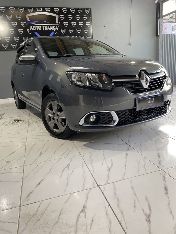 sandero 1.0 vibe 12v flex 4p manual 2018 caxias do sul