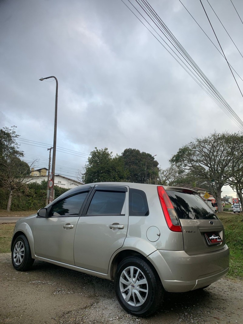 FIESTA 1.6 MPI HATCH 8V FLEX 4P MANUAL - 2013 - CAXIAS DO SUL
