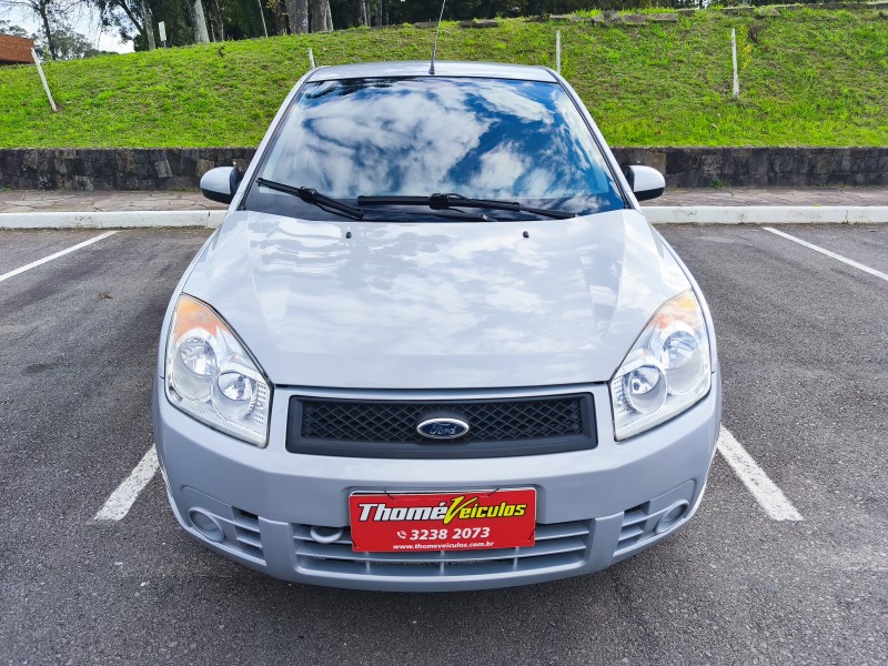 FIESTA 1.0 ROCAM HATCH 8V FLEX 4P MANUAL - 2009 - CAXIAS DO SUL