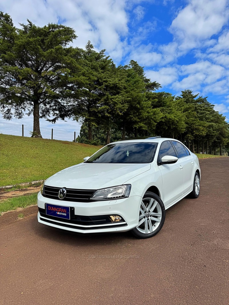 JETTA 2.0 TSI HIGHLINE 211CV GASOLINA 4P DSG