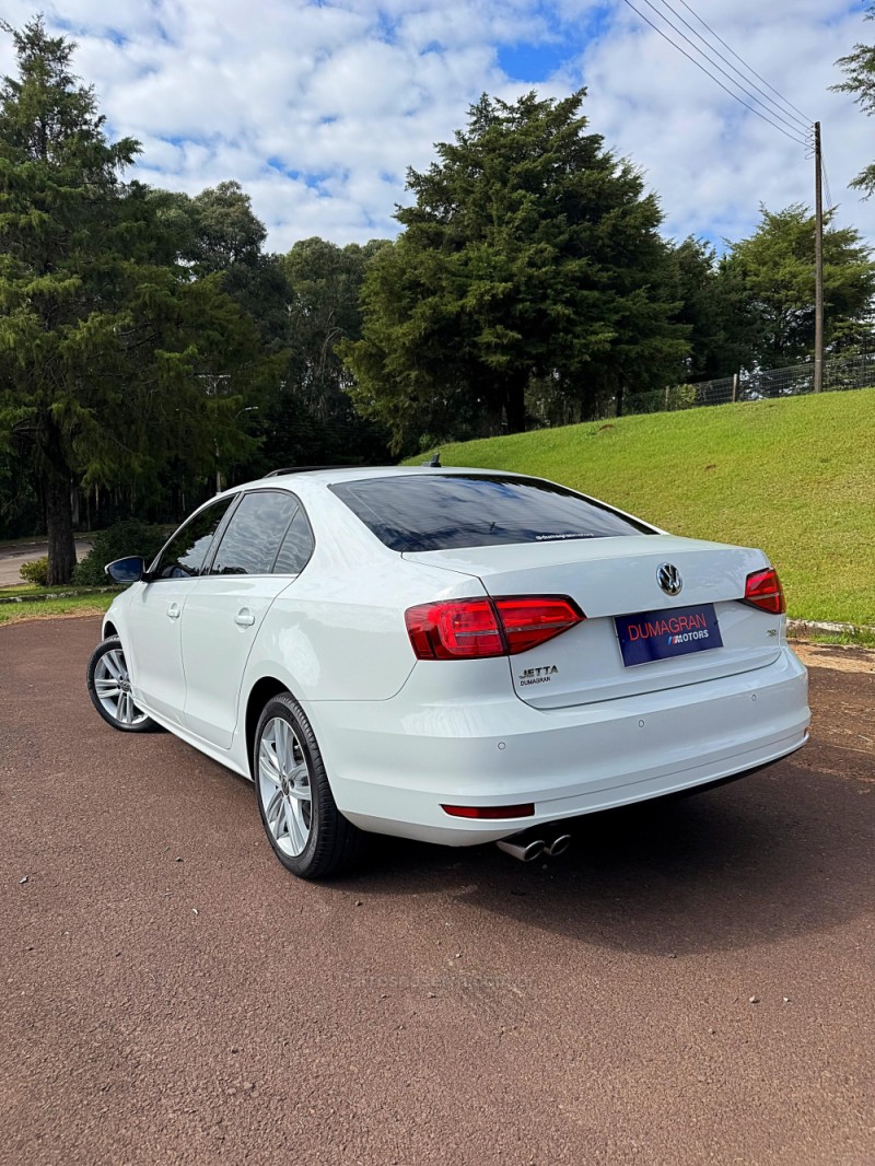 JETTA 2.0 TSI HIGHLINE 211CV GASOLINA 4P DSG - 2016 - PASSO FUNDO