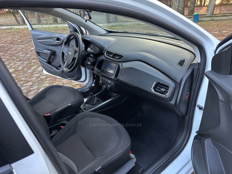 ONIX 1.4 MPFI LTZ 8V FLEX 4P MANUAL - 2015 - CAXIAS DO SUL