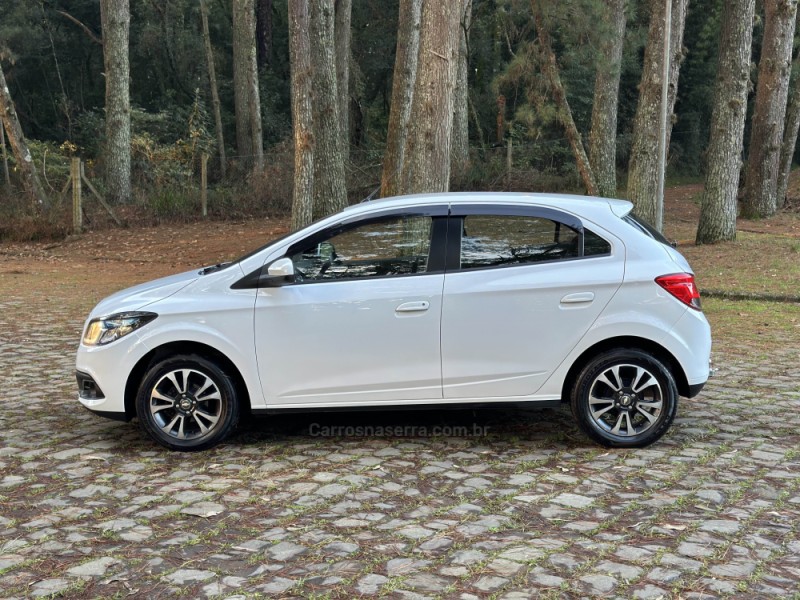 ONIX 1.4 MPFI LTZ 8V FLEX 4P MANUAL - 2015 - CAXIAS DO SUL