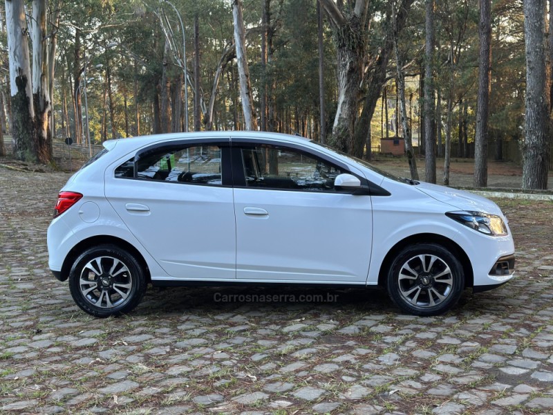 ONIX 1.4 MPFI LTZ 8V FLEX 4P MANUAL - 2015 - CAXIAS DO SUL