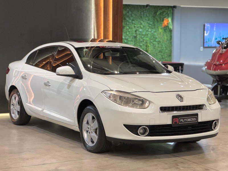 FLUENCE 2.0 DYNAMIQUE PLUS 16V FLEX 4P AUTOMÁTICO - 2014 - NOVO HAMBURGO