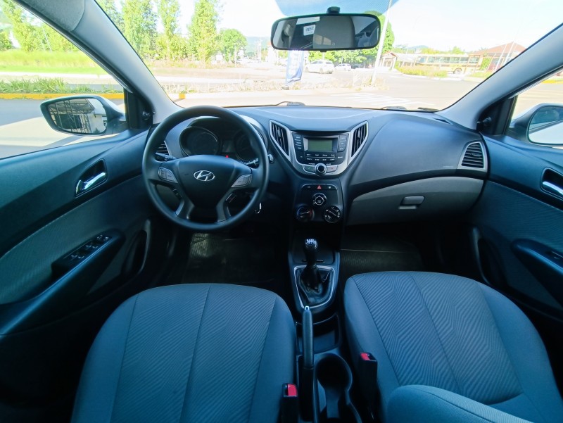 HB20S 1.6 COMFORT PLUS 16V FLEX 4P MANUAL - 2015 - BOM PRINCíPIO