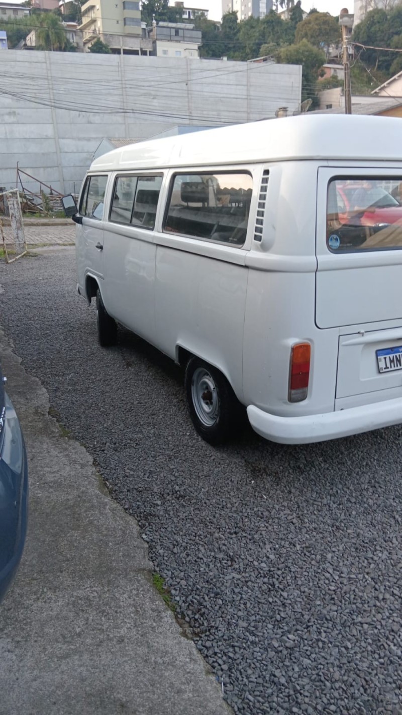 KOMBI 1.6 MI STD 8V GASOLINA 3P MANUAL - 2005 - BENTO GONçALVES