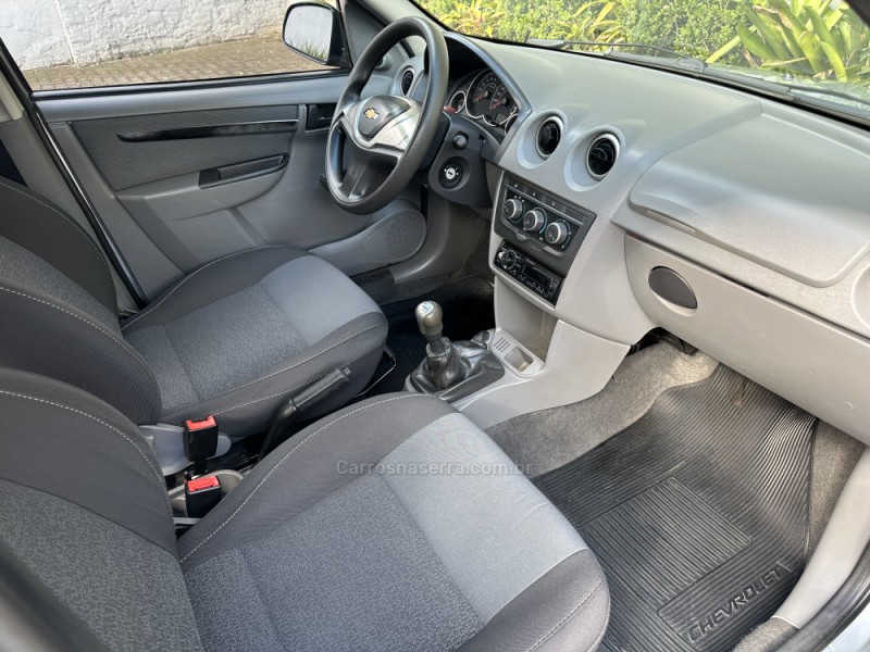 PRISMA 1.4 MPFI LT 8V FLEX 4P MANUAL - 2012 - SAPIRANGA
