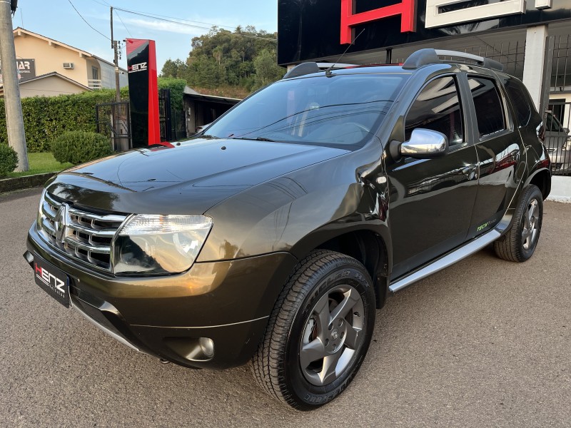 DUSTER 2.0 TECH ROAD 4X2 16V FLEX 4P MANUAL - 2014 - BOM PRINCíPIO