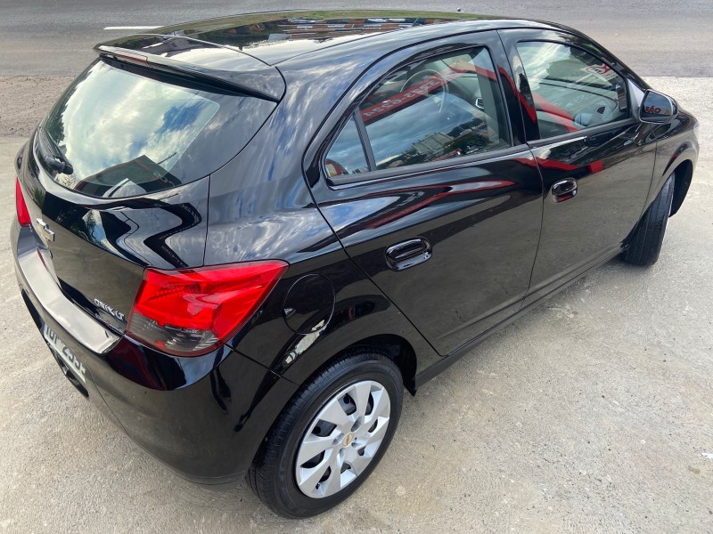 ONIX 1.4 MPFI LT 8V FLEX 4P MANUAL - 2013 - CAXIAS DO SUL
