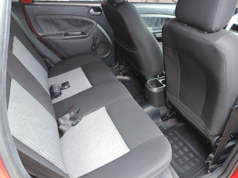 FIESTA 1.6 ROCAM SE SEDAN 8V FLEX 4P MANUAL - 2011 - BOM PRINCíPIO