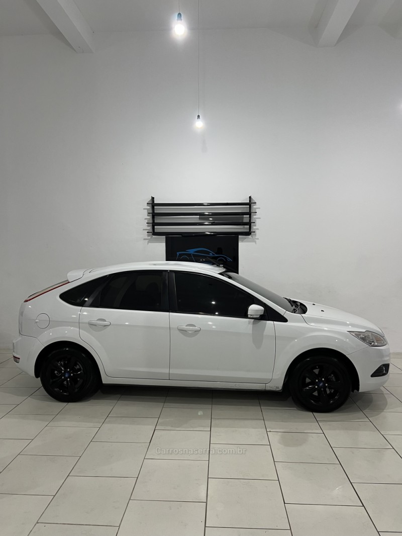 FOCUS 1.6 8V FLEX 4P MANUAL