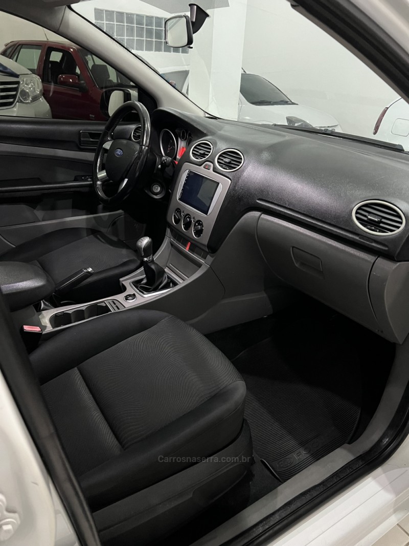 FOCUS 1.6 8V FLEX 4P MANUAL - 2013 - CAXIAS DO SUL