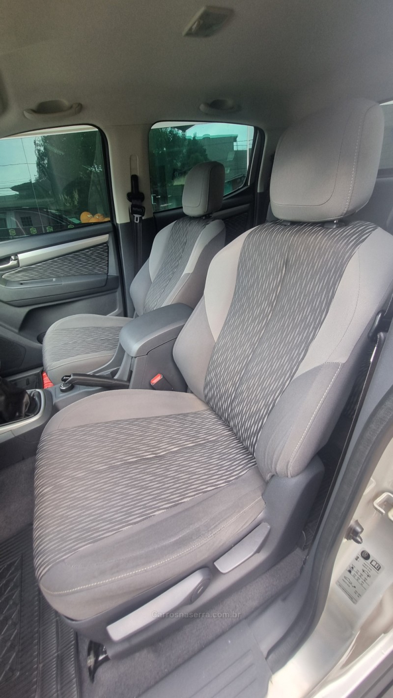 S10 2.8 LT 4X4 CD 16V TURBO DIESEL 4P MANUAL - 2014 - PASSO FUNDO