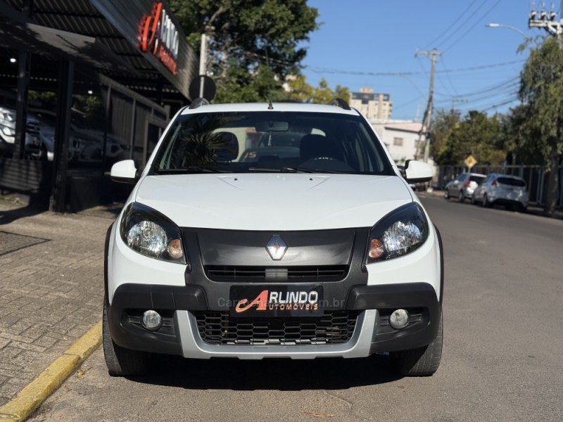 SANDERO 1.6 STEPWAY 8V FLEX 4P MANUAL - 2014 - PAROBé