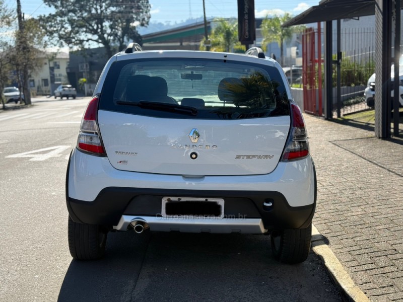 SANDERO 1.6 STEPWAY 8V FLEX 4P MANUAL - 2014 - PAROBé