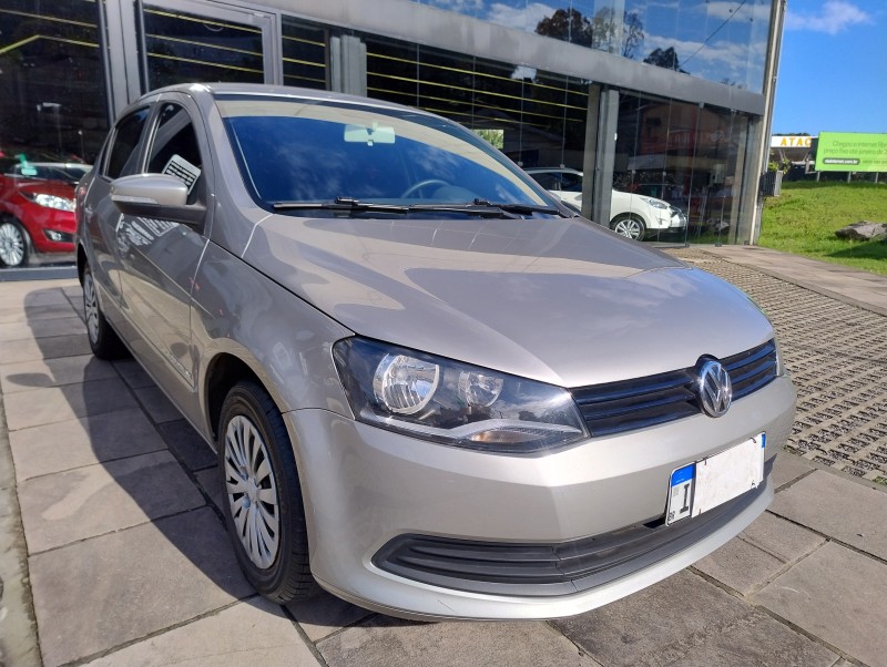 VOYAGE 1.0 MI COMFORTLINE 8V FLEX 4P MANUAL - 2015 - CAXIAS DO SUL