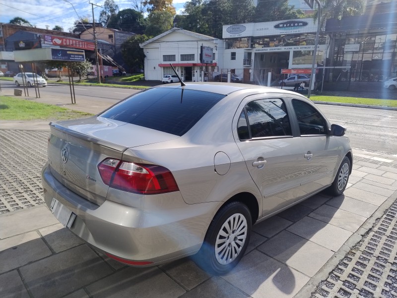 VOYAGE 1.0 MI COMFORTLINE 8V FLEX 4P MANUAL - 2015 - CAXIAS DO SUL