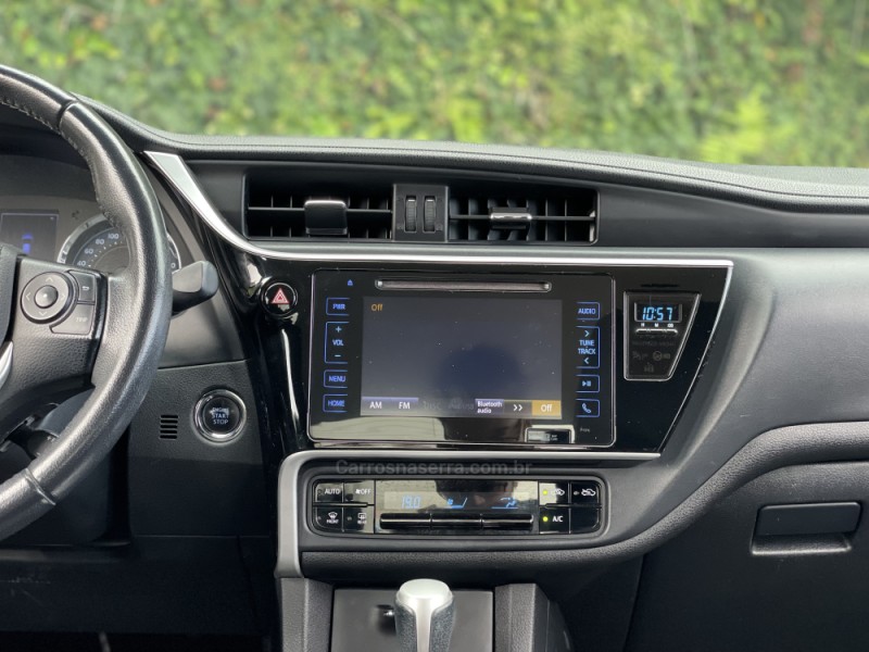 COROLLA 2.0 XEI 16V FLEX 4P AUTOMÁTICO - 2019 - FARROUPILHA