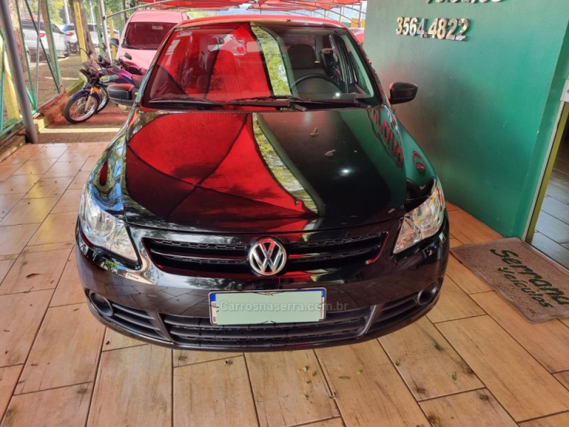 VOYAGE 1.0 MI CITY 8V FLEX 4P MANUAL - 2011 - DOIS IRMãOS
