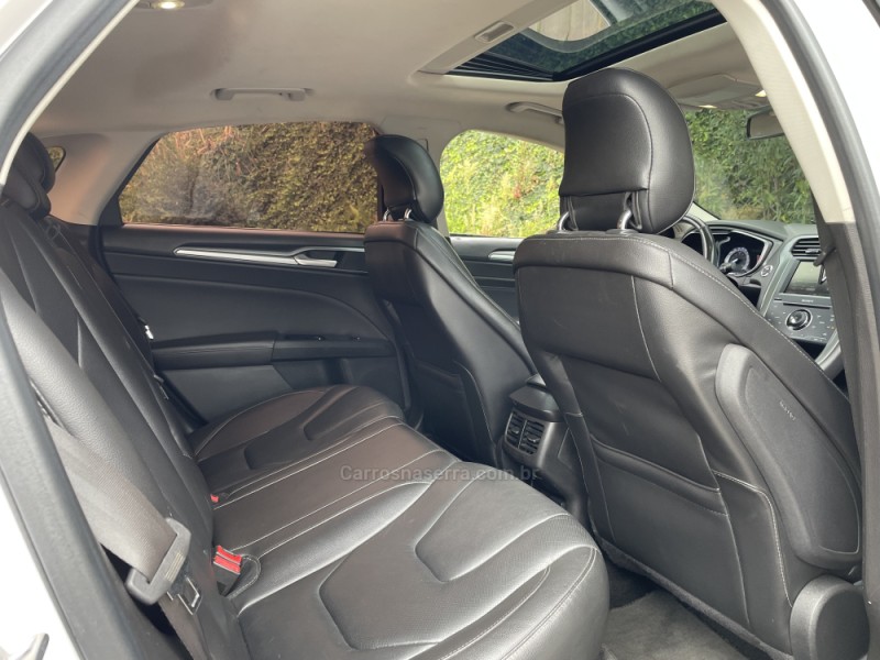 FUSION 2.0 TITANIUM PLUS AWD 16V GASOLINA 4P AUTOMÁTICO - 2014 - FARROUPILHA