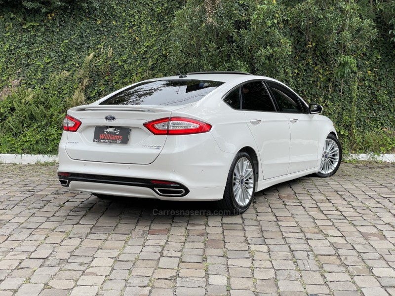 FUSION 2.0 TITANIUM PLUS AWD 16V GASOLINA 4P AUTOMÁTICO - 2014 - FARROUPILHA