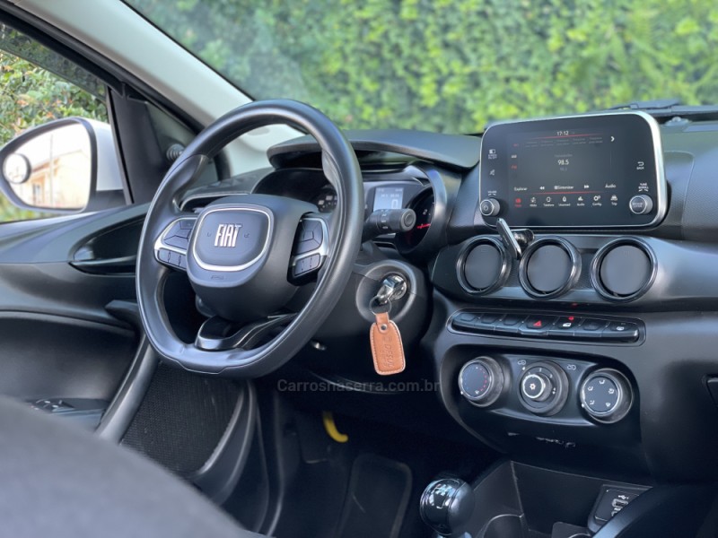 CRONOS 1.3 DRIVE 8V FLEX 4P MANUAL - 2023 - FARROUPILHA