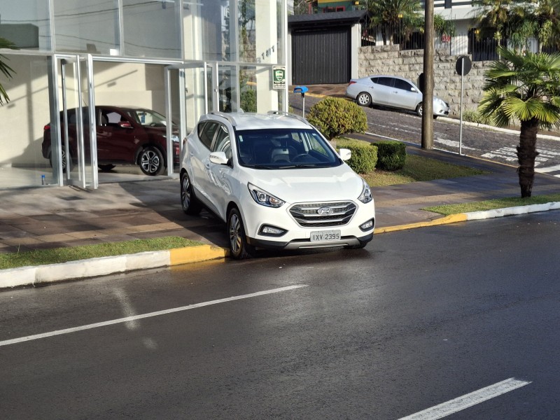 IX35 2.0 GL 4X2 16V FLEX 4P AUTOMÁTICO - 2018 - FARROUPILHA