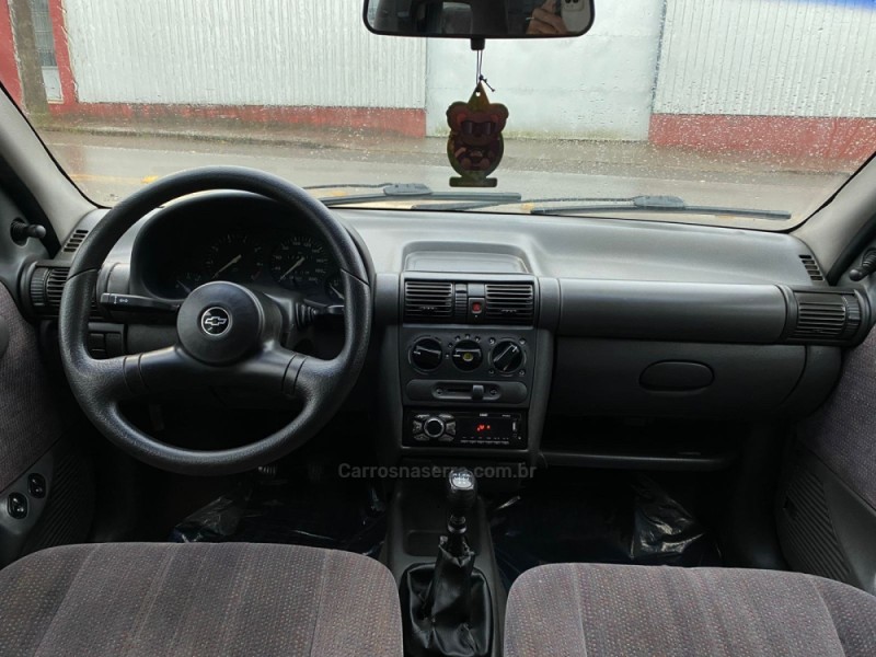 CORSA 1.4 EFI GL 8V GASOLINA 4P MANUAL - 1996 - VACARIA