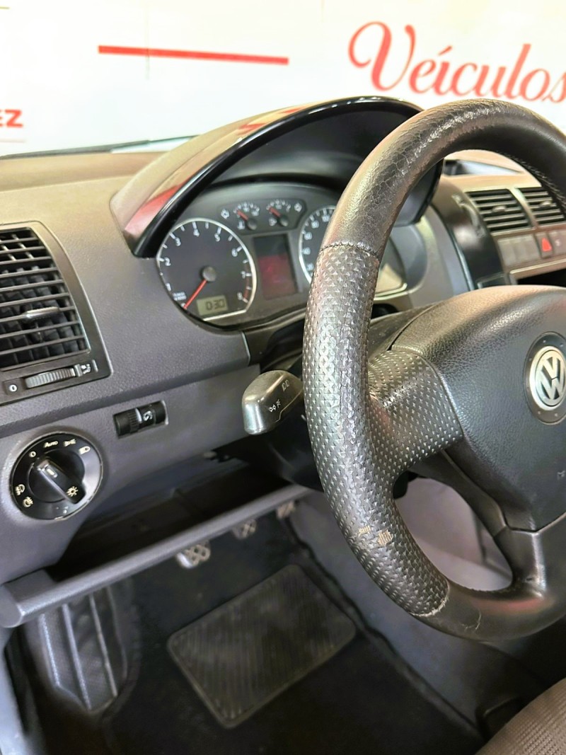 POLO 1.6 MI SPORTLINE 8V FLEX 4P MANUAL - 2010 - SãO SEBASTIãO DO CAí
