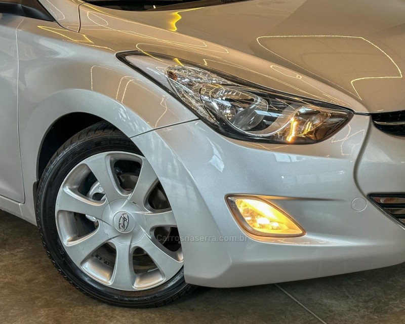 ELANTRA 1.8 GLS 16V GASOLINA 4P AUTOMÁTICO - 2012 - GARIBALDI