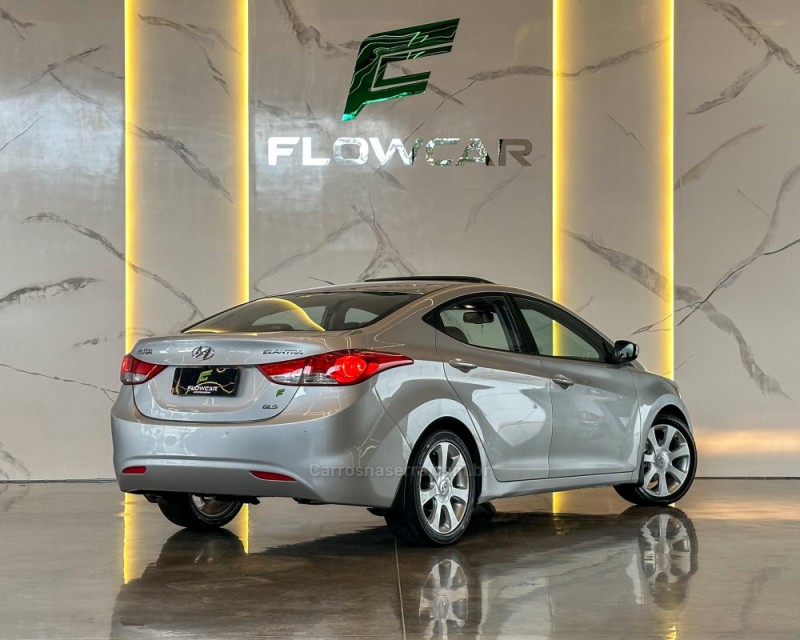 ELANTRA 1.8 GLS 16V GASOLINA 4P AUTOMÁTICO - 2012 - GARIBALDI