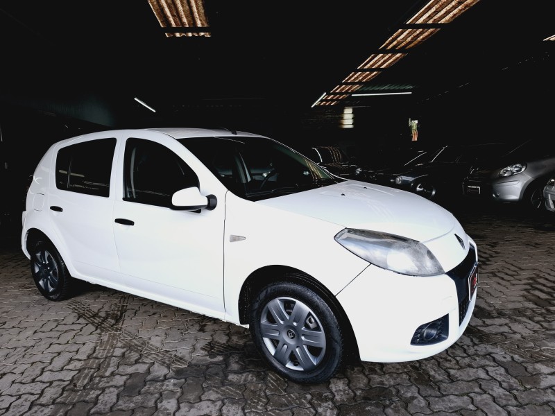 SANDERO 1.0 EXPRESSION 16V FLEX 4P MANUAL - 2014 - CAXIAS DO SUL