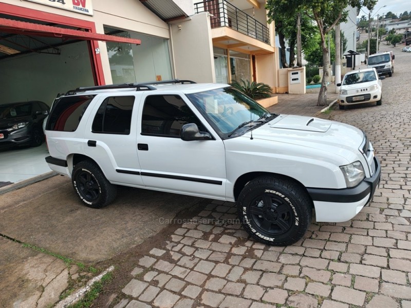 BLAZER 2.4 MPFI ADVANTAGE 4X2 8V GASOLINA 4P MANUAL - 2009 - GUAPORé