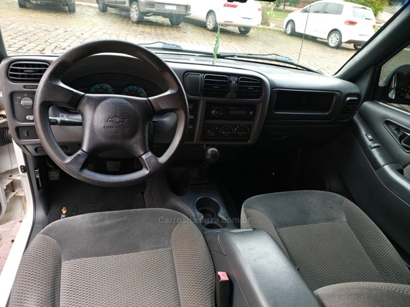 BLAZER 2.4 MPFI ADVANTAGE 4X2 8V GASOLINA 4P MANUAL - 2009 - GUAPORé
