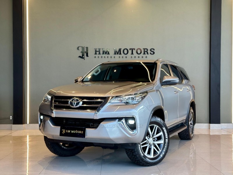 hilux sw4 2.8 srx 4x4 7 lugares 16v turbo intercooler diesel 4p automatico 2019 caxias do sul