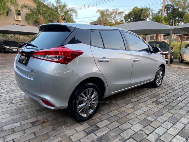 YARIS 1.3 16V FLEX XL MULTIDRIVE16 - 2020 - DOIS IRMãOS