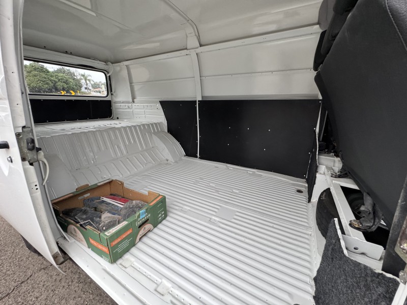 KOMBI 1.4 MI FURGÃO 8V FLEX 3P MANUAL - 2010 - DOIS IRMãOS