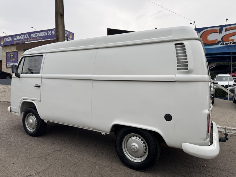 KOMBI 1.4 MI FURGÃO 8V FLEX 3P MANUAL - 2010 - DOIS IRMãOS