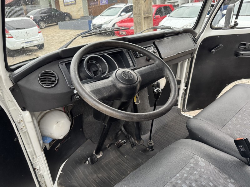 KOMBI 1.4 MI FURGÃO 8V FLEX 3P MANUAL - 2010 - DOIS IRMãOS