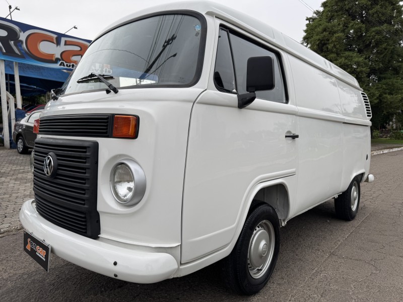 kombi 1.4 mi furgao 8v flex 3p manual 2010 dois irmaos