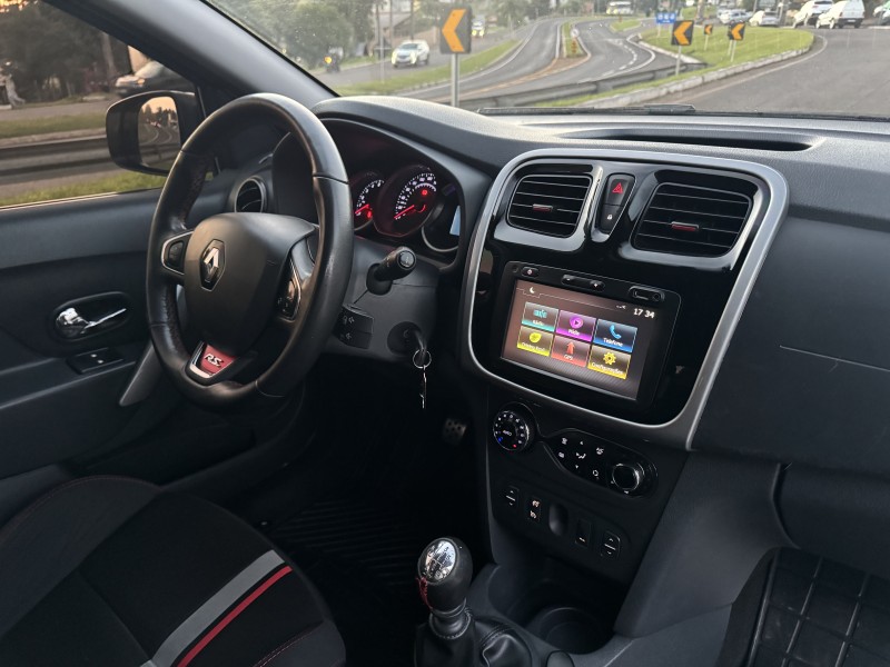 SANDERO 2.0 RS 16V FLEX 4P MANUAL - 2016 - DOIS IRMãOS