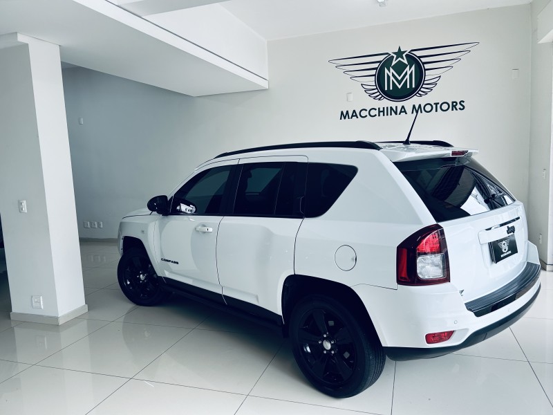COMPASS 2.0 SPORT 4X2 16V GASOLINA 4P AUTOMÁTICO - 2014 - CAXIAS DO SUL