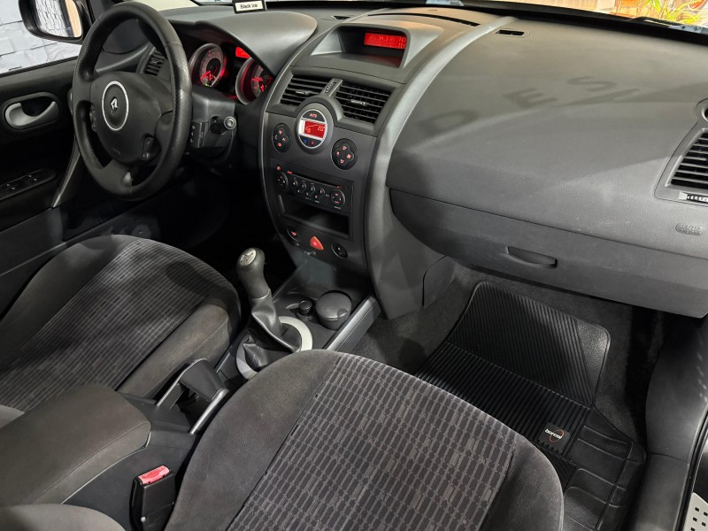 MÉGANE 1.6 DYNAMIQUE 16V FLEX 4P MANUAL - 2012 - NOVO HAMBURGO