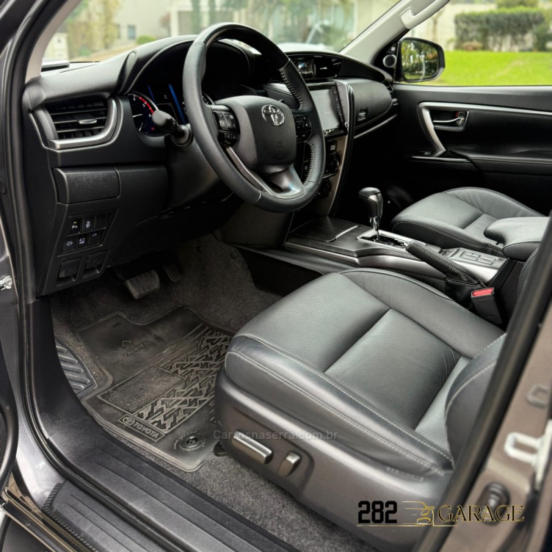HILUX SW4 2.8 SRX 4X4 16V TURBO INTERCOOLER DIESEL 4P AUTOMÁTICO - 2023 - FARROUPILHA