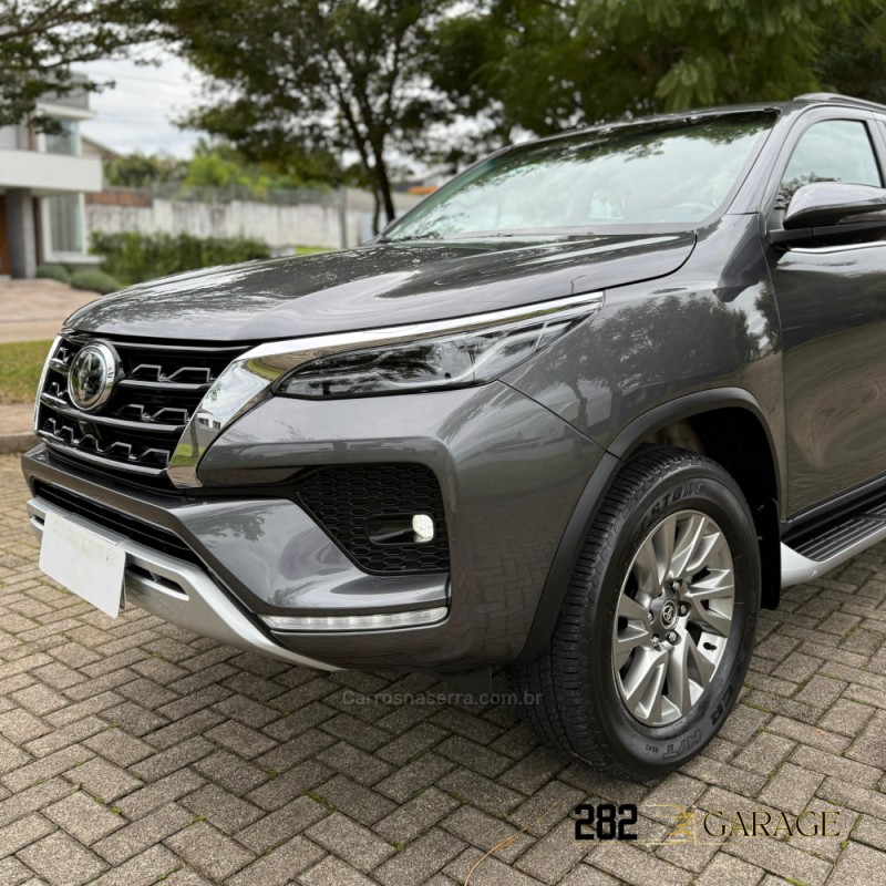 HILUX SW4 2.8 SRX 4X4 16V TURBO INTERCOOLER DIESEL 4P AUTOMÁTICO - 2023 - FARROUPILHA