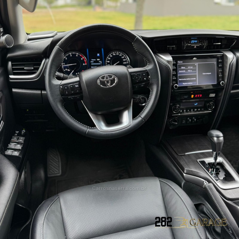 HILUX SW4 2.8 SRX 4X4 16V TURBO INTERCOOLER DIESEL 4P AUTOMÁTICO - 2023 - FARROUPILHA