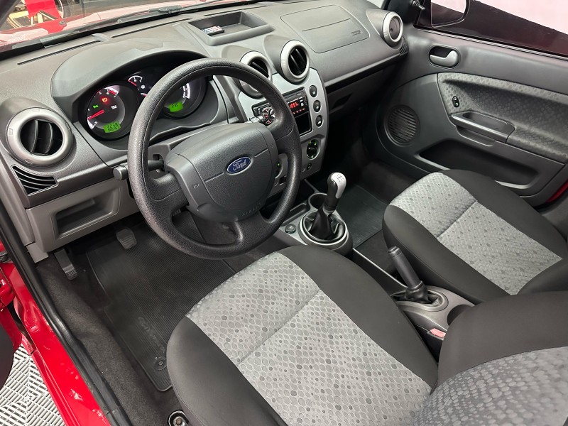 FIESTA 1.0 MPI CLASS HATCH 8V FLEX 4P MANUAL - 2014 - CAXIAS DO SUL