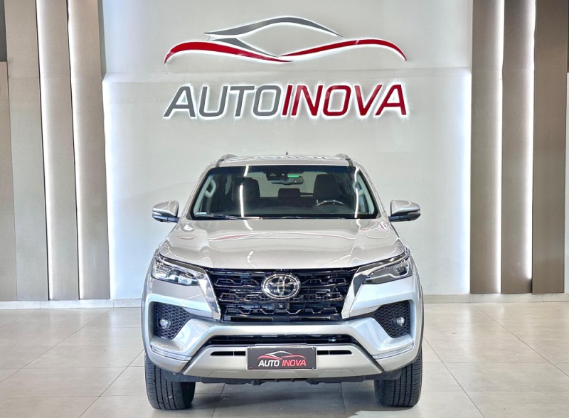HILUX SW4 2.8 SRX 4X4 16V TURBO INTERCOOLER DIESEL 4P AUTOMÁTICO - 2022 - IVOTI